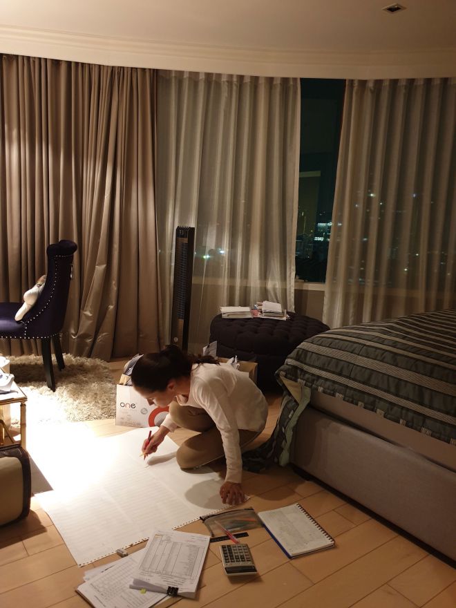 Behind-scene_C10